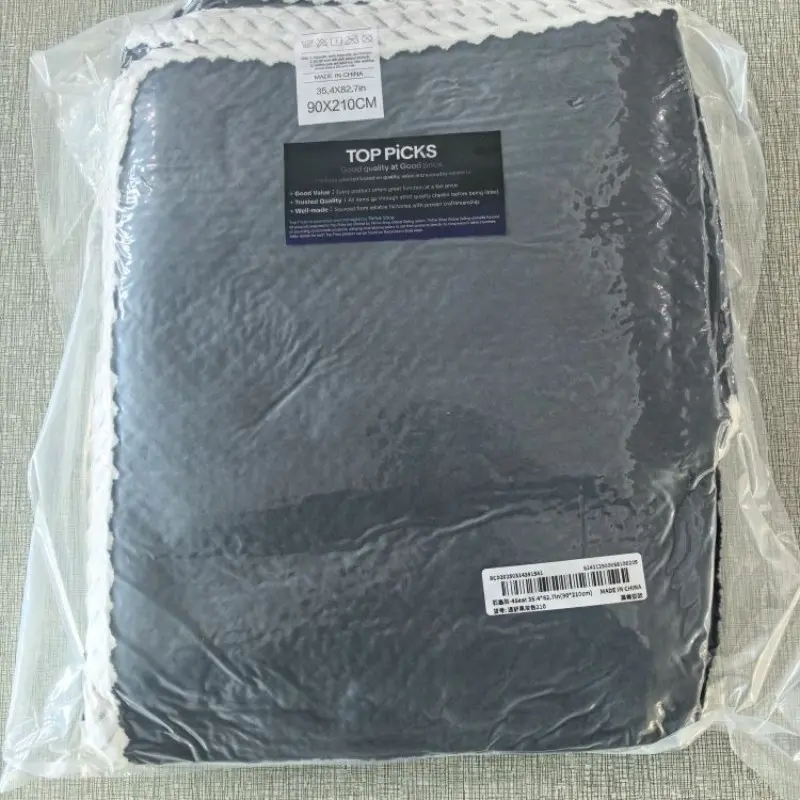 Soft Non-Slip Sofa Cover, Washable Couch Protector with Geometric Jacquard Pattern, Comfortable Furniture Cover for Living Room & Home